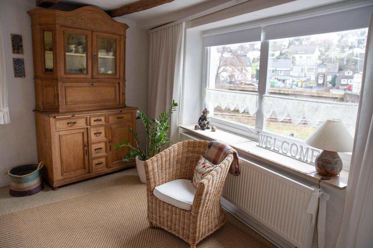 Bergische Ferienwohnung 엔겔스티르헨 외부 사진